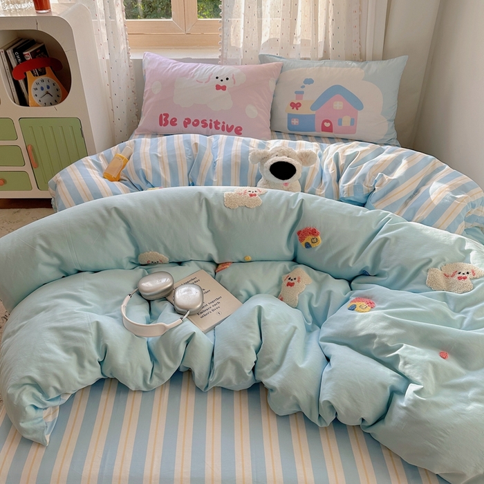 91家纺网 家纺一手货源 找家纺 美乐迪家纺 2025新款全棉绣花四件套 小狗派对