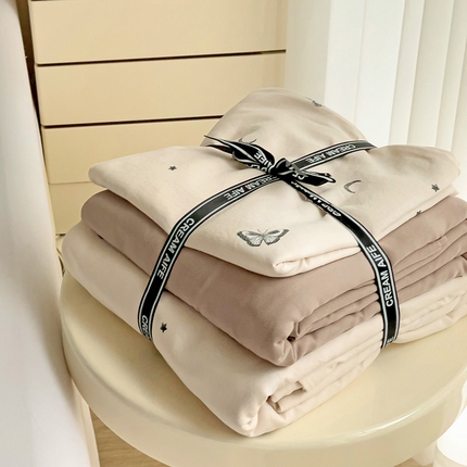 91家纺网 家纺一手货源 找家纺 尤米 2025新款有氧针织双层纱四件套 坠星河-咖