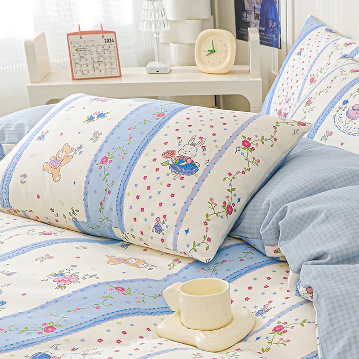 91家纺网 家纺一手货源 找家纺 金鑫汇家纺 2025新款全棉印花单枕套 快乐萌兔