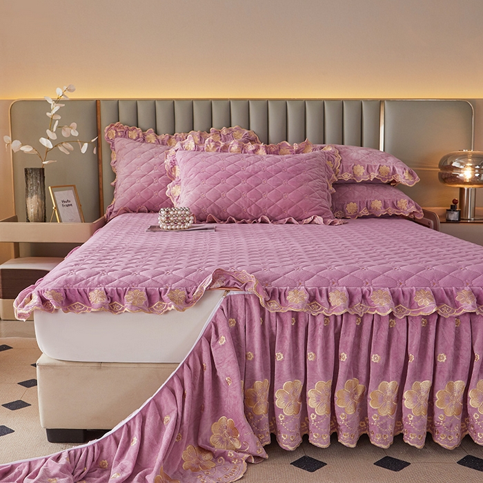 91家纺网 家纺一手货源 找家纺 罗艺轩 2025新款婴儿绒双层夹棉可拆卸床裙四件套-花语 花语- 紫色