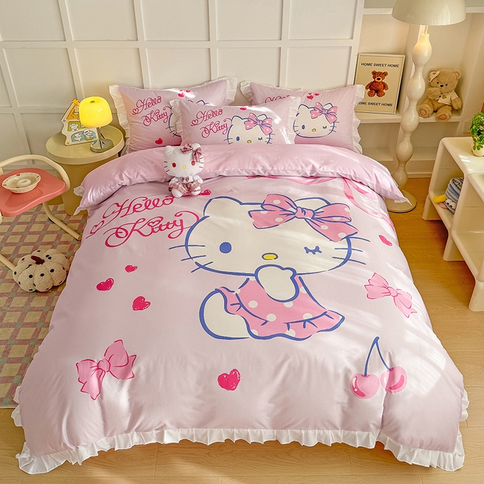 91家纺网 家纺一手货源 找家纺 玉元坊 2025年新款三丽鸥系列数码印花纯棉全棉床裙三件套四件套-花边款式 大版花边-甜心凯蒂