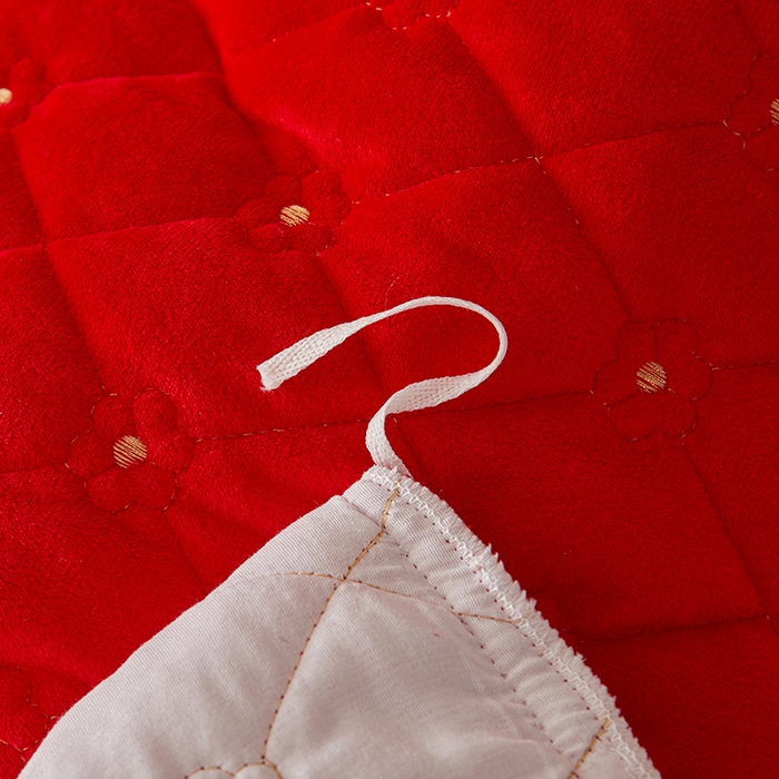 91家纺网 家纺一手货源 找家纺 罗艺轩 2025新款婴儿绒双层夹棉可拆卸床裙四件套-花语 花语-大红