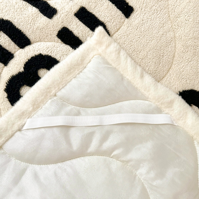 91家纺网 家纺一手货源 找家纺 梦初语 2025新款A类高克重立体毛巾绣阳粒子床垫褥 muimui-米