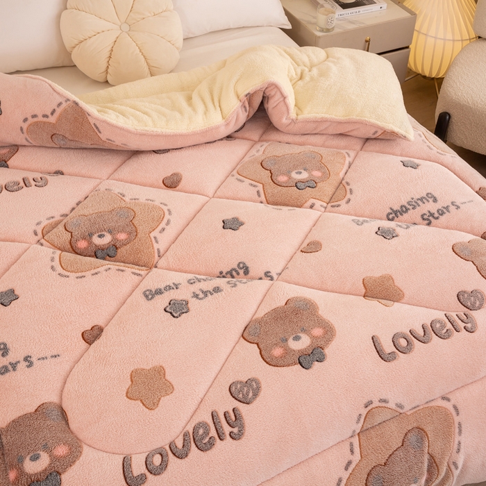 91家纺网 家纺一手货源 找家纺 梦初语 2025新款雪花绒羊羔绒厚实保暖被子被芯 星星熊宝