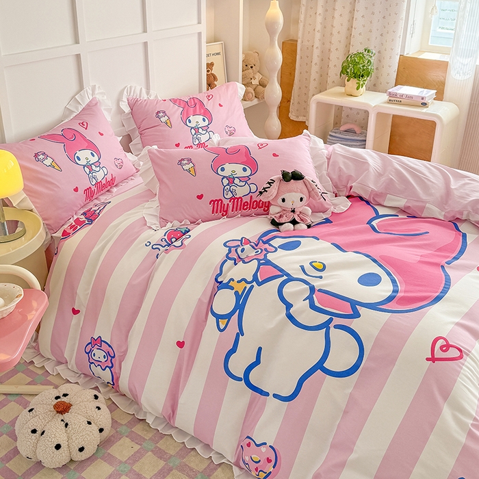 91家纺网 家纺一手货源 找家纺 玉元坊 2025年新款三丽鸥系列数码印花纯棉全棉床裙三件套四件套-花边款式 大版花边-甜筒美乐蒂