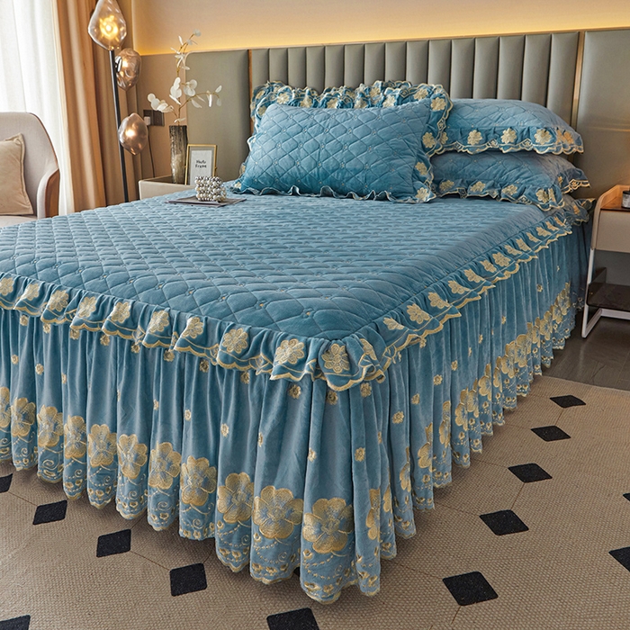 91家纺网 家纺一手货源 找家纺 罗艺轩 2025新款婴儿绒双层夹棉可拆卸床裙-花语 花语-湖蓝