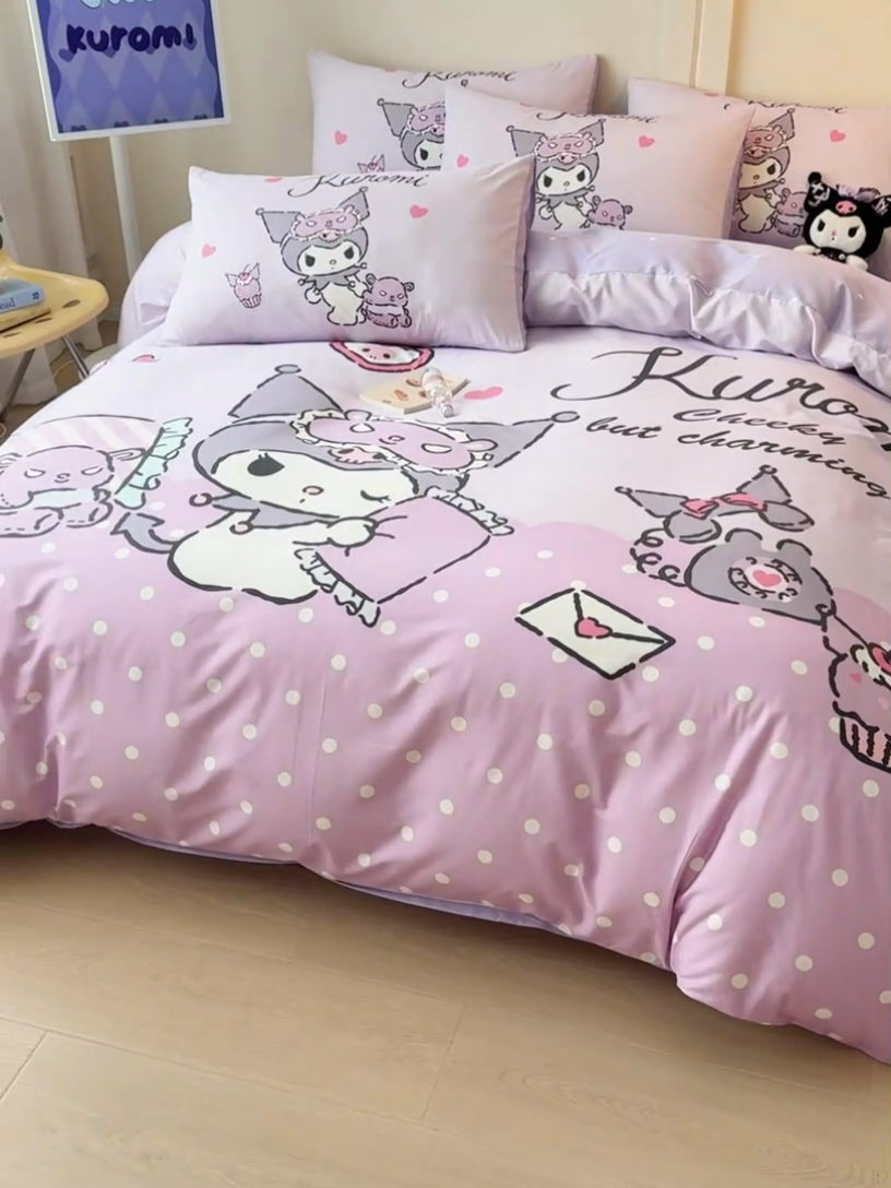 91家纺网 家纺一手货源 找家纺 玉元坊 2025年新款三丽鸥系列数码印花纯棉全棉床裙三件套四件套-简约基础款 大版简约-晚安库洛米