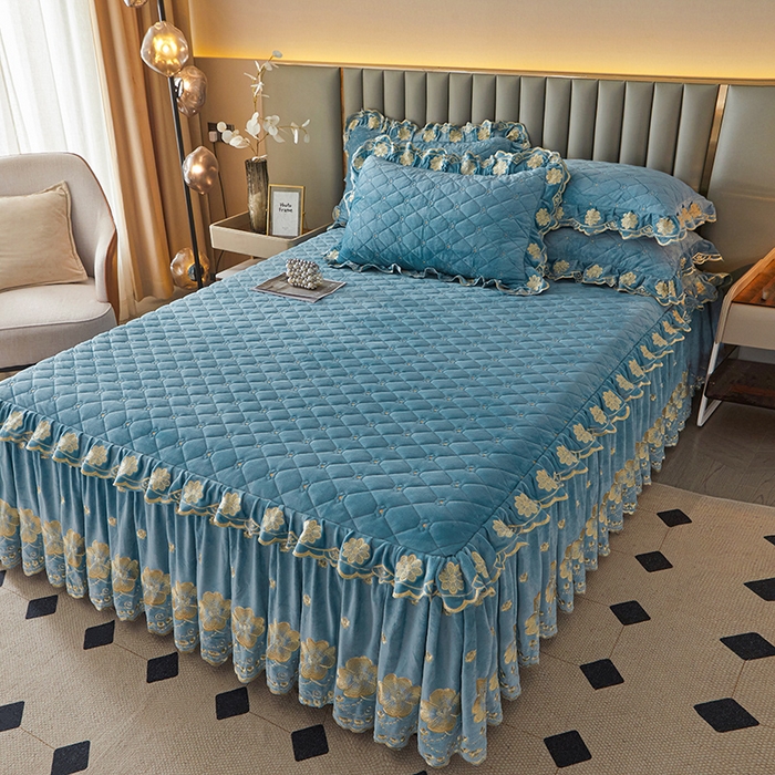 91家纺网 家纺一手货源 找家纺 罗艺轩 2025新款婴儿绒双层夹棉可拆卸床裙-花语 花语-湖蓝