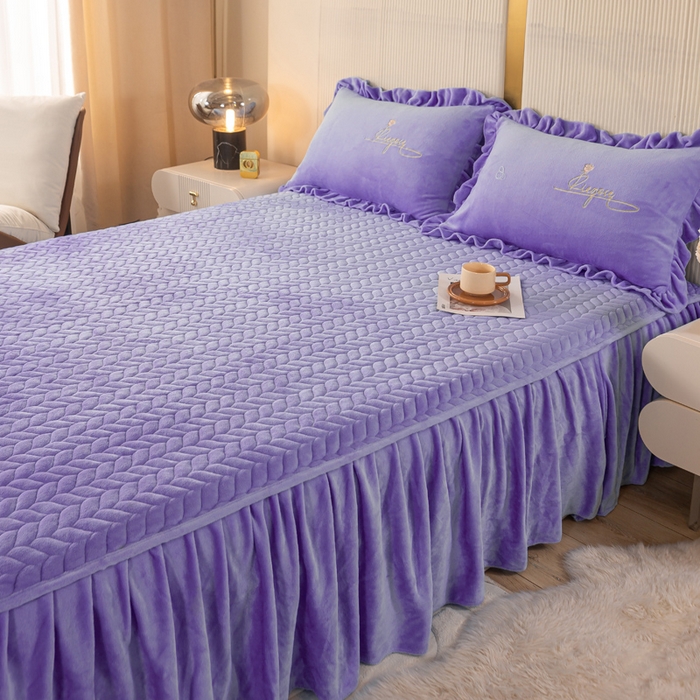 91家纺网 家纺一手货源 找家纺 慧菲 2025新款刺绣夹棉牛奶绒床裙四件套-玫瑰花语 玫瑰花语-紫