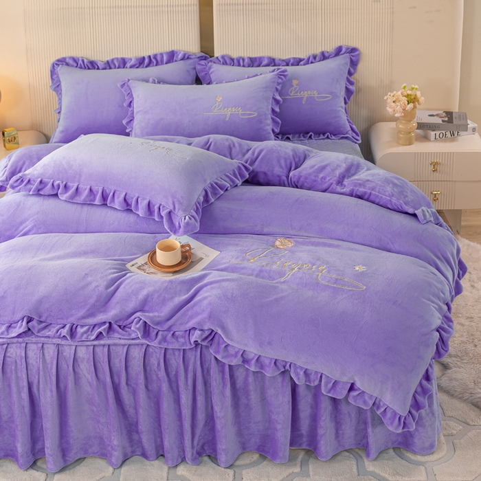 91家纺网 家纺一手货源 找家纺 慧菲 2025新款刺绣夹棉牛奶绒床裙四件套-玫瑰花语 玫瑰花语-紫