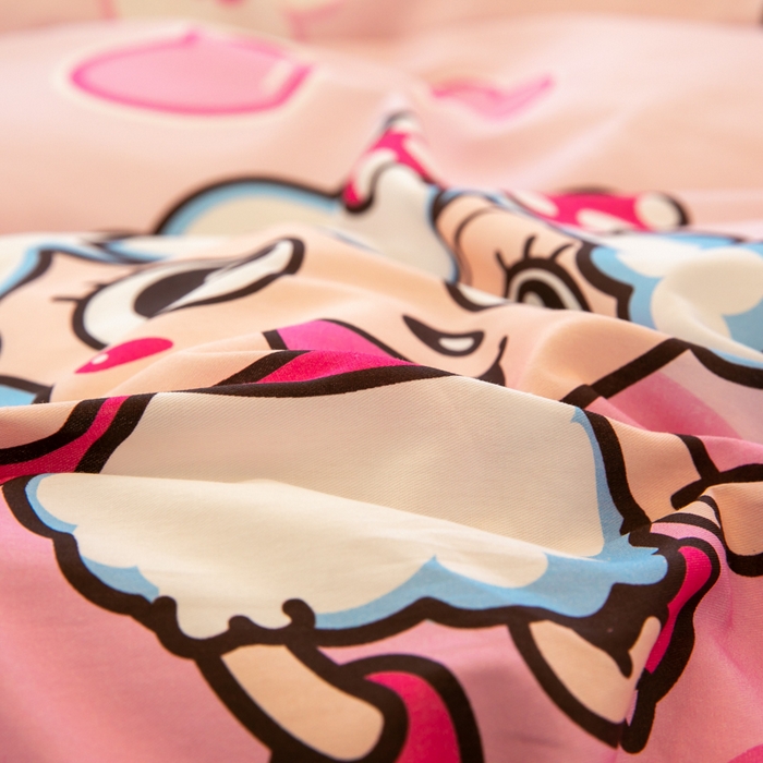 91家纺网 家纺一手货源 找家纺 简宜家居（朝初家纺） 2025新款40支斜纹12868纯棉全棉喜羊羊灰太狼系列四件套 美羊羊好心情