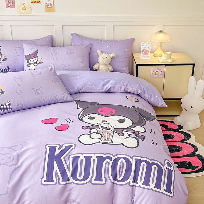 91家纺网 家纺一手货源 找家纺 玉元坊 2025年新款三丽鸥系列数码印花纯棉全棉床裙三件套四件套-简约基础款 饮料