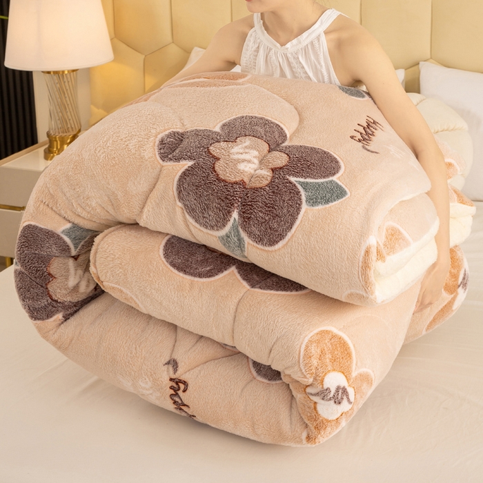 91家纺网 家纺一手货源 找家纺 梦初语 2025新款雪花绒羊羔绒厚实保暖被子被芯 幸福花开