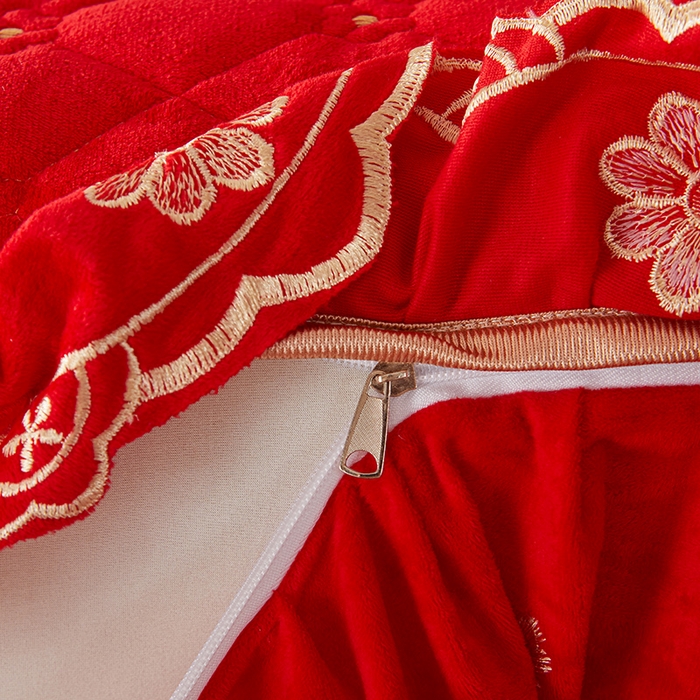 91家纺网 家纺一手货源 找家纺 罗艺轩 2025新款婴儿绒双层夹棉可拆卸床裙-花语 花语-大红