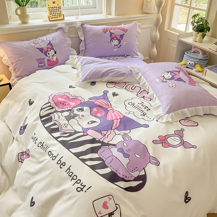 91家纺网 家纺一手货源 找家纺 玉元坊 2025年新款三丽鸥系列数码印花纯棉全棉床裙三件套四件套-花边款式 扑克