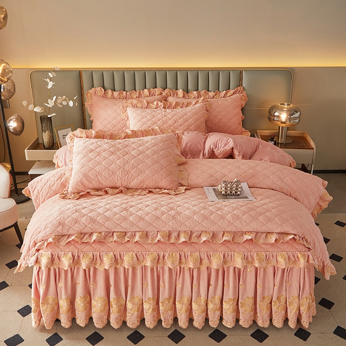 91家纺网 家纺一手货源 找家纺 罗艺轩 2025新款婴儿绒双层夹棉可拆卸床裙四件套-花语 花语-梦幻玉