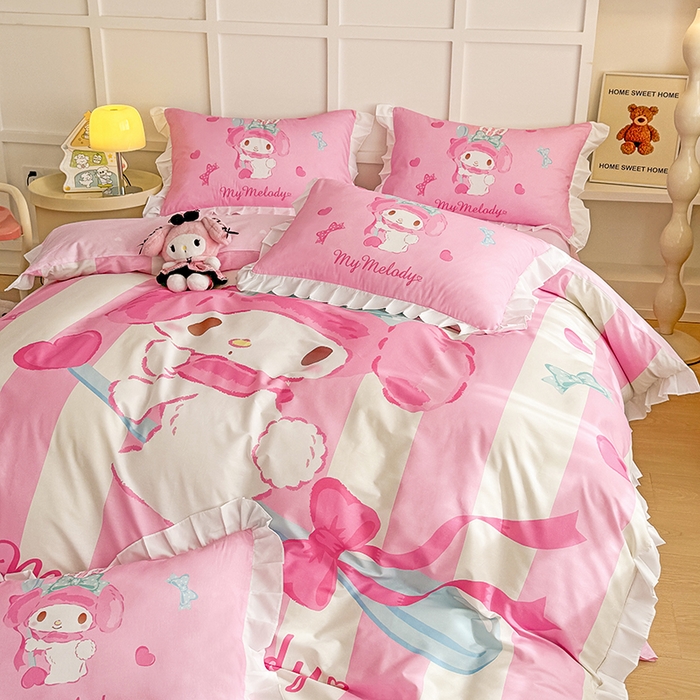 91家纺网 家纺一手货源 找家纺 玉元坊 2025年新款三丽鸥系列数码印花纯棉全棉床裙三件套四件套-花边款式 大版花边-甜心美乐蒂