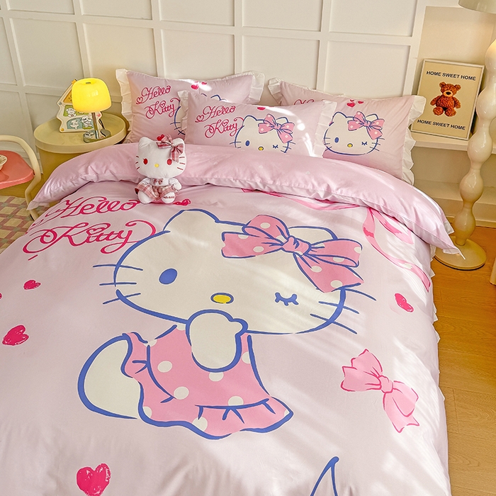 91家纺网 家纺一手货源 找家纺 玉元坊 2025年新款三丽鸥系列数码印花纯棉全棉床裙三件套四件套-花边款式 大版花边-甜心凯蒂