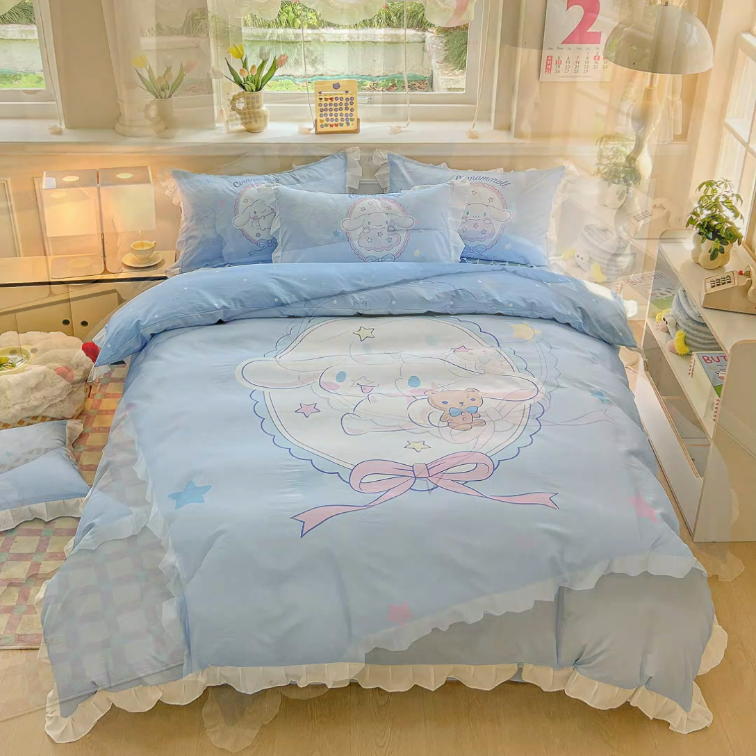 91家纺网 家纺一手货源 找家纺 玉元坊 2025年新款三丽鸥系列数码印花纯棉全棉床裙三件套四件套-花边款式 大耳兔