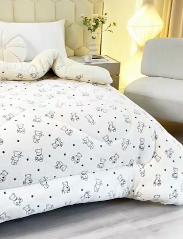 91家纺网 家纺一手货源 找家纺 梦初语 2025新款雪花绒羊羔绒厚实保暖被子被芯 小熊宝贝