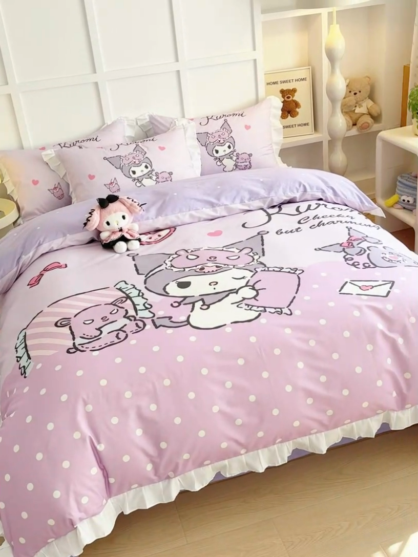 91家纺网 家纺一手货源 找家纺 玉元坊 2025年新款三丽鸥系列数码印花纯棉全棉床裙三件套四件套-花边款式 大版花边-晚安库洛米