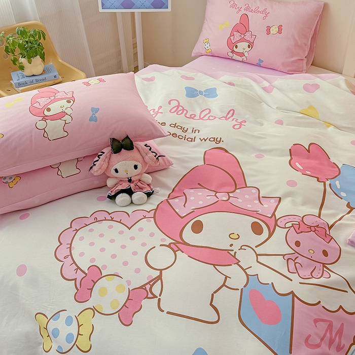 91家纺网 家纺一手货源 找家纺 玉元坊 2025年新款三丽鸥系列数码印花纯棉全棉床裙三件套四件套-简约基础款 大版简约-糖果美乐蒂