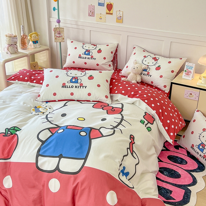 91家纺网 家纺一手货源 找家纺 玉元坊 2025年新款三丽鸥系列数码印花纯棉全棉床裙三件套四件套-简约基础款 苹果KT