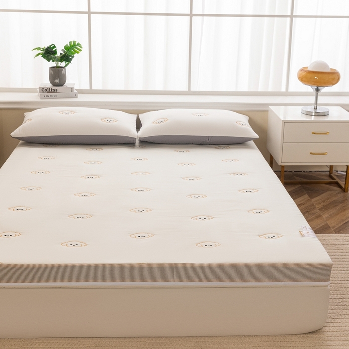 91家纺网 家纺一手货源 找家纺 元昊床垫 2025新款A类母婴级水洗棉刺绣床垫-小萌狗 小萌狗-旺旺奶白