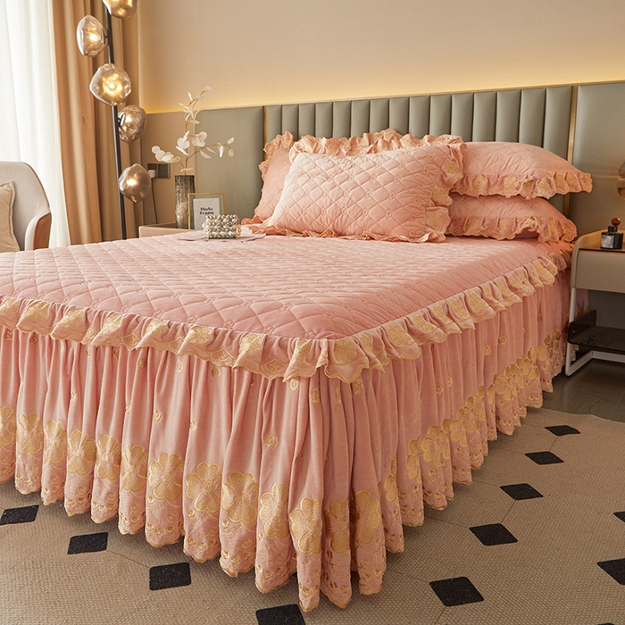 91家纺网 家纺一手货源 找家纺 罗艺轩 2025新款婴儿绒双层夹棉可拆卸床裙-花语 花语-梦幻玉