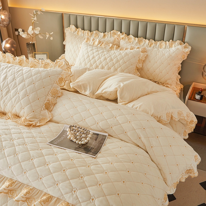 91家纺网 家纺一手货源 找家纺 罗艺轩 2025新款婴儿绒双层夹棉可拆卸床裙四件套-花语 花语-奶昔