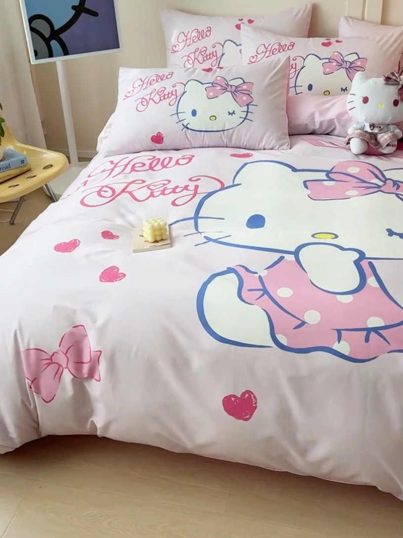 91家纺网 家纺一手货源 找家纺 玉元坊 2025年新款三丽鸥系列数码印花纯棉全棉床裙三件套四件套-简约基础款 大版简约-甜心凯蒂