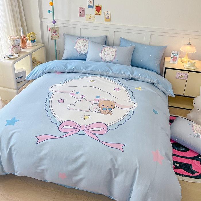 91家纺网 家纺一手货源 找家纺 玉元坊 2025年新款三丽鸥系列数码印花纯棉全棉床裙三件套四件套-简约基础款 大耳兔