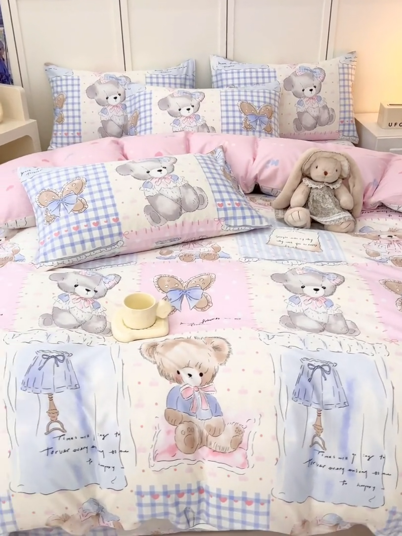 91家纺网 家纺一手货源 找家纺 金鑫汇家纺 2025新款全棉印花四件套 熊熊精灵