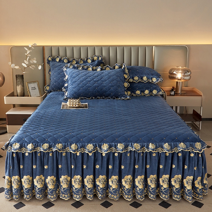 91家纺网 家纺一手货源 找家纺 罗艺轩 2025新款婴儿绒双层夹棉可拆卸床裙-花语 花语-宝蓝