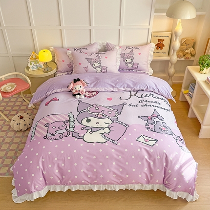 91家纺网 家纺一手货源 找家纺 玉元坊 2025年新款三丽鸥系列数码印花纯棉全棉床裙三件套四件套-花边款式 大版花边-晚安库洛米