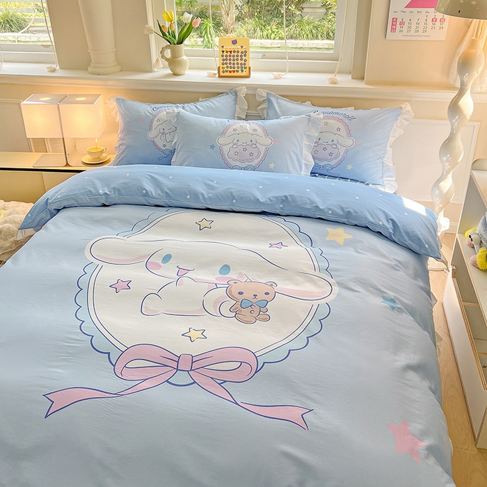 91家纺网 家纺一手货源 找家纺 玉元坊 2025年新款三丽鸥系列数码印花纯棉全棉床裙三件套四件套-花边款式 大耳兔