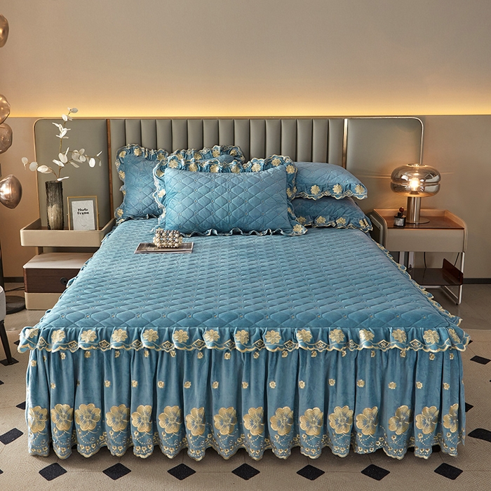 91家纺网 家纺一手货源 找家纺 罗艺轩 2025新款婴儿绒双层夹棉可拆卸床裙-花语 花语-湖蓝