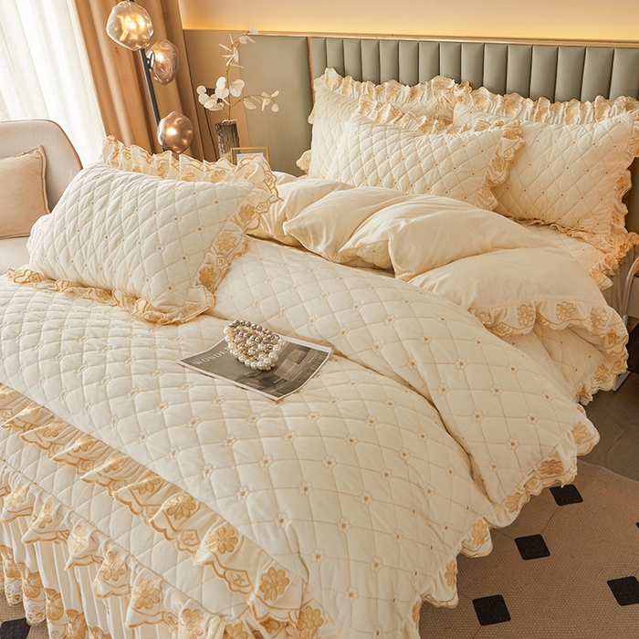 91家纺网 家纺一手货源 找家纺 罗艺轩 2025新款婴儿绒双层夹棉可拆卸床裙四件套-花语 花语-奶昔