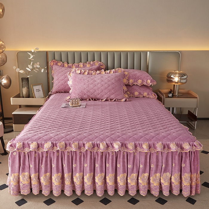 91家纺网 家纺一手货源 找家纺 罗艺轩 2025新款婴儿绒双层夹棉可拆卸床裙-花语 花语- 紫色