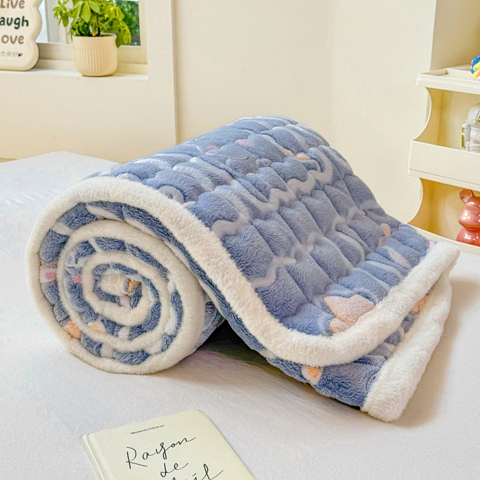 91家纺网 家纺一手货源 找家纺 梦初语 2025新款高克重雪花绒床垫褥床护垫--学生款 几何空间