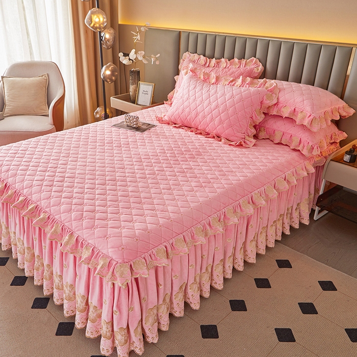 91家纺网 家纺一手货源 找家纺 罗艺轩 2025新款婴儿绒双层夹棉可拆卸床裙-花语 花语-樱花粉