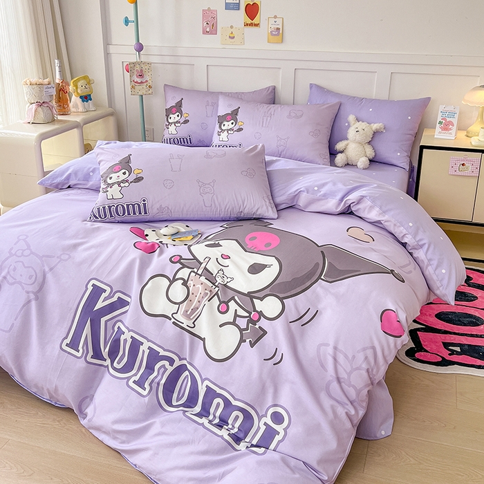 91家纺网 家纺一手货源 找家纺 玉元坊 2025年新款三丽鸥系列数码印花纯棉全棉床裙三件套四件套-简约基础款 饮料