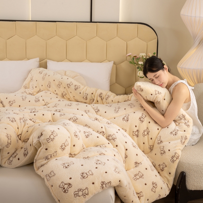 91家纺网 家纺一手货源 找家纺 （总）梦初语 2025新款雪花绒羊羔绒厚实保暖被子被芯