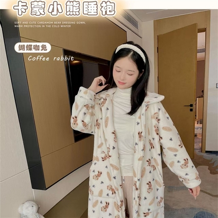 91家纺网 家纺一手货源 找家纺 （总）妍景家居生活馆 2024新款卡蒙小熊睡袍家居服