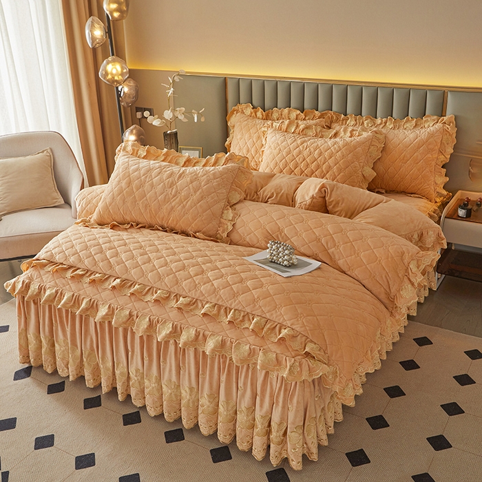 91家纺网 家纺一手货源 找家纺 罗艺轩 2025新款婴儿绒双层夹棉可拆卸床裙四件套-花语 花语-香槟金