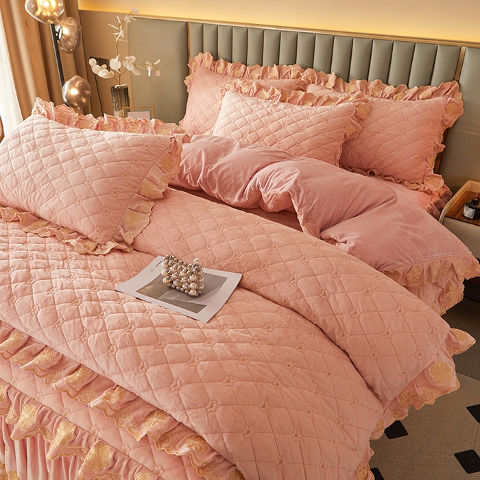 91家纺网 家纺一手货源 找家纺 罗艺轩 2025新款婴儿绒双层夹棉可拆卸床裙四件套-花语 花语-梦幻玉