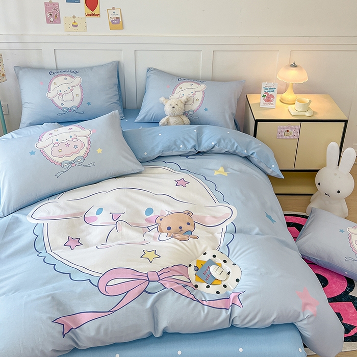 91家纺网 家纺一手货源 找家纺 玉元坊 2025年新款三丽鸥系列数码印花纯棉全棉床裙三件套四件套-简约基础款 大耳兔