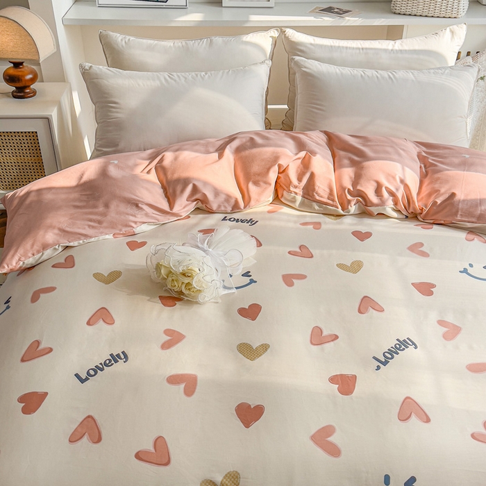 91家纺网 家纺一手货源 找家纺 2025新款133X76宽幅全棉纯棉印花系列单品被套 初恋心语-粉