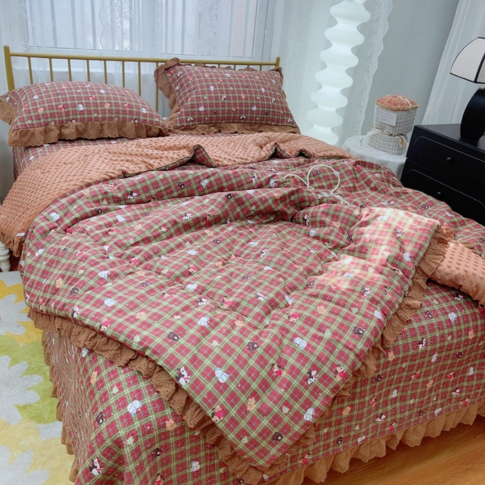 91家纺网 家纺一手货源 找家纺 韩版纯棉豆豆被床盖四件套春秋被加厚冬被同款纯棉被套砂洗棉花床盖三件套四季通用 新年圣诞