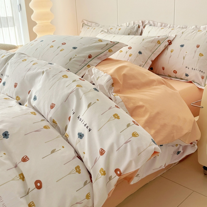 91家纺网 家纺一手货源 找家纺 2025新款133X76宽幅全棉纯棉印花系列四件套 蝶恋花-米